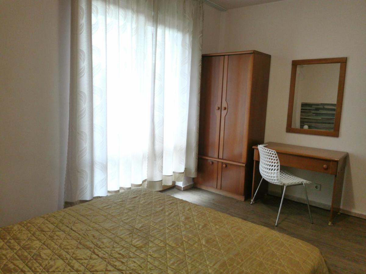 Family Hotel Kosko Chernomorets Exterior photo